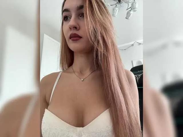 -Lana-Chester- on BongaCams