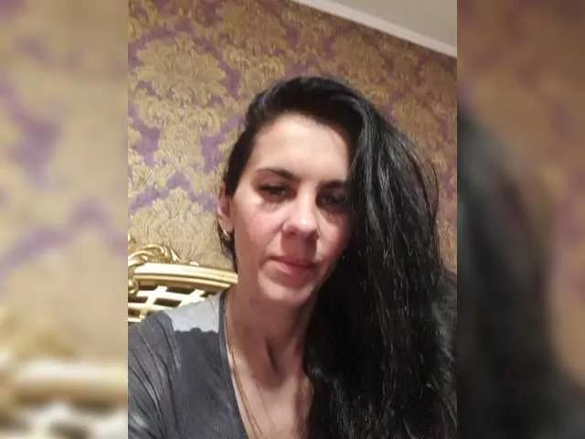 1Glorya1 on BongaCams