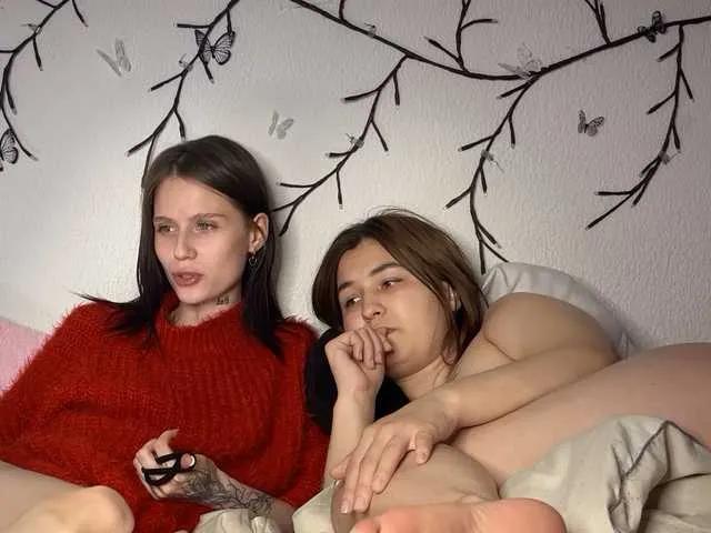 Freechat 2Love-Love2 on BongaCams