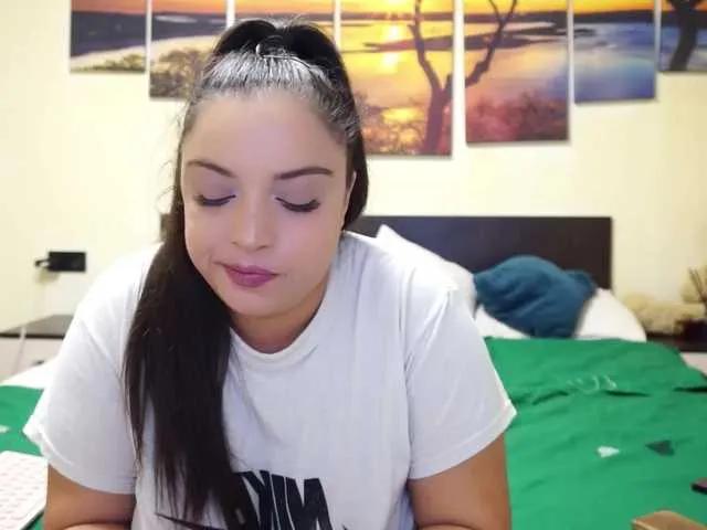 adellineee on BongaCams