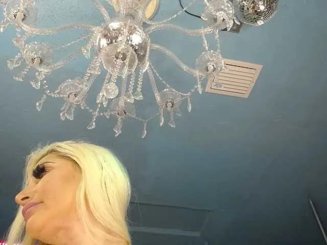 Freechat adrianna_fox on BongaCams