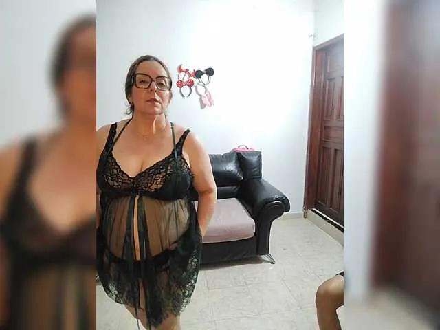 AfroditaMilf69 on BongaCams