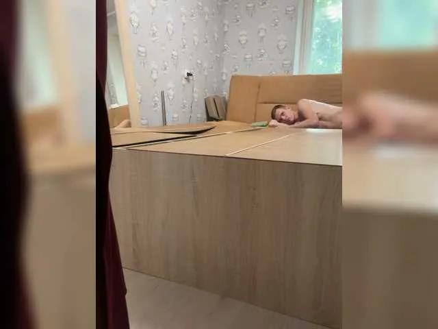 Offline Alexxxs2704 on BongaCams