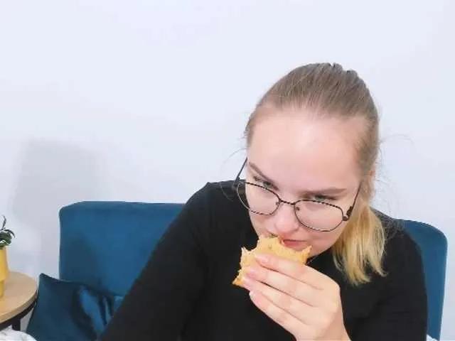 Offline AlicePretty69 on BongaCams