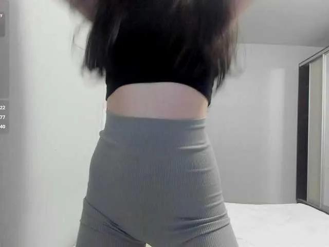 Offline Alisia4 on BongaCams