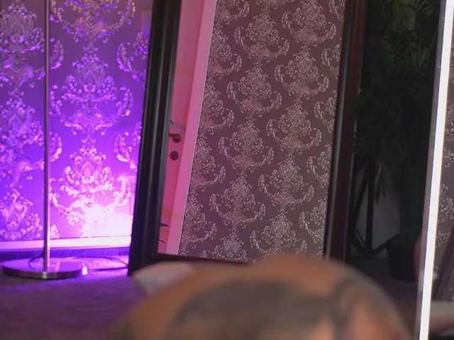 AlmaVelia on BongaCams