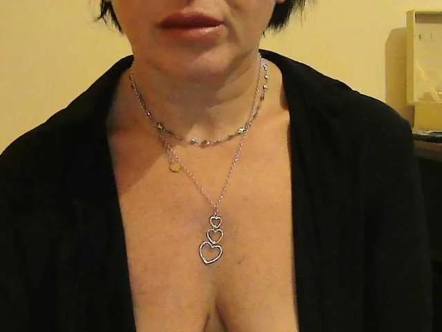 Althea000 on BongaCams