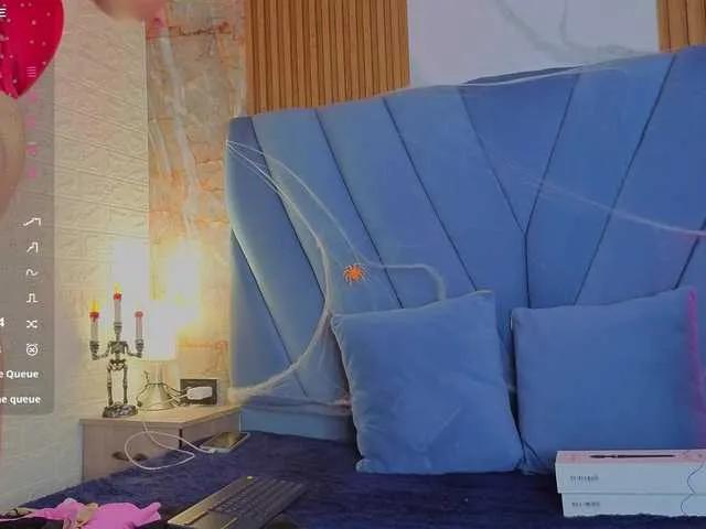 angel-red on BongaCams