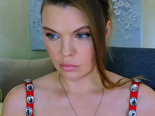 Offline AureliaFly on BongaCams