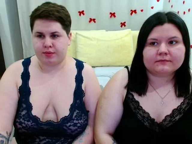 BeckyAndEllen on BongaCams