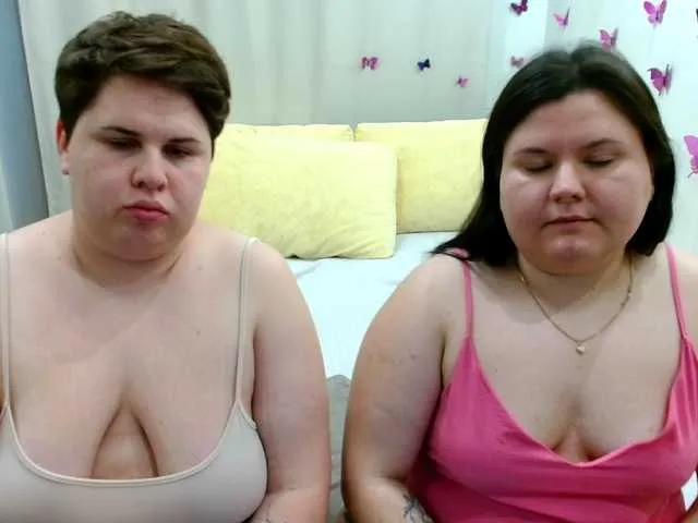 BeckyAndEllen on BongaCams