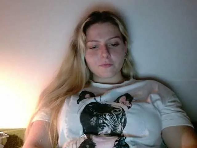 BritneyBlond on BongaCams