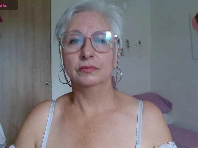 Offline canitas69 on BongaCams