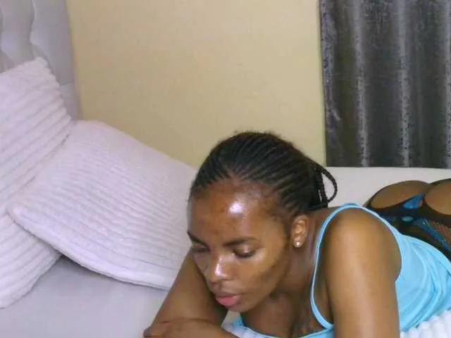 Offline Cece-16 on BongaCams