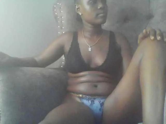 Offline Clitybitch on BongaCams