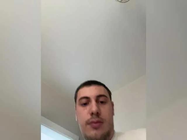 Dream022 on BongaCams