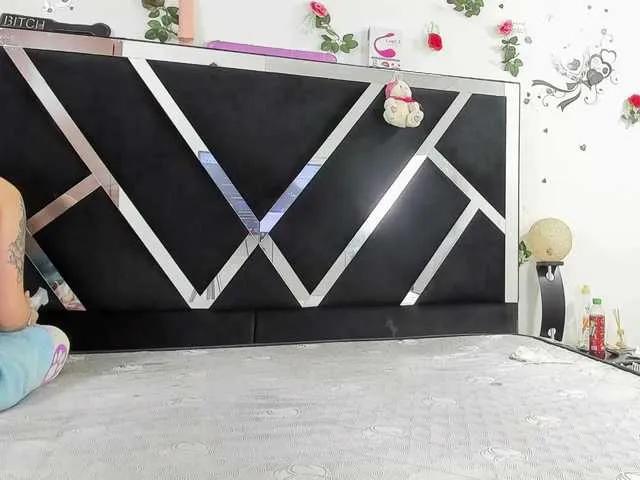 Dreamgirlss on BongaCams