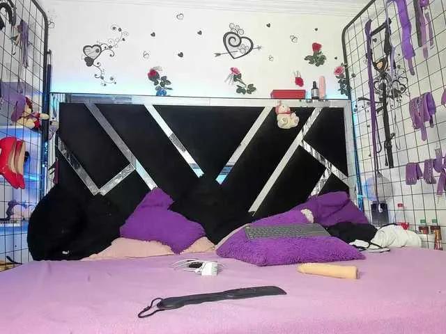 Dreamgirlss on BongaCams