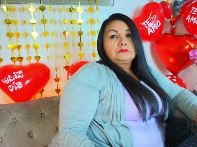 Freechat EllenaBoobs on BongaCams