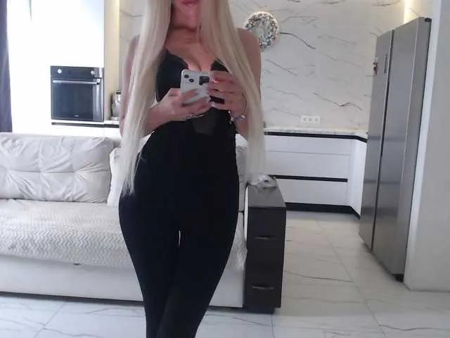 Elsa77 on BongaCams
