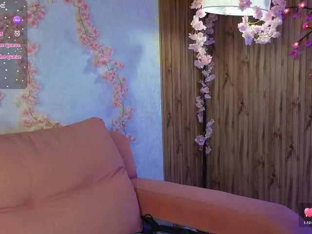 Offline Elsiee-Cuttiess on BongaCams