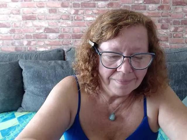 flirty-adele on BongaCams