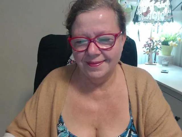 flirty-adele on BongaCams