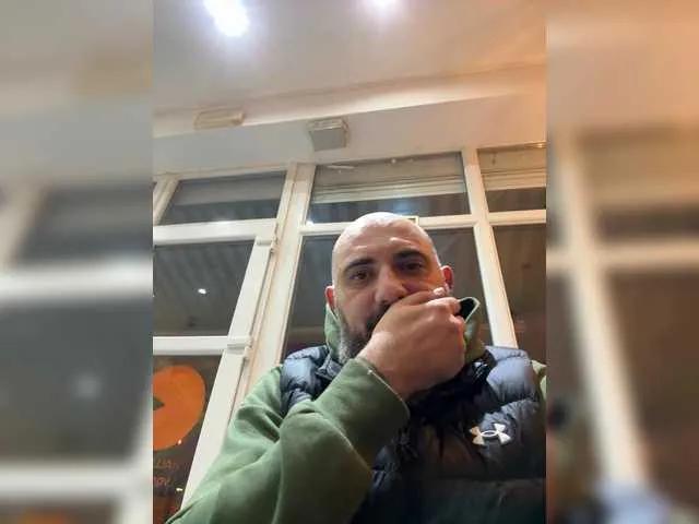 Offline Flora8845 on BongaCams