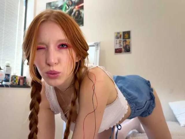 FoxieKiss on BongaCams