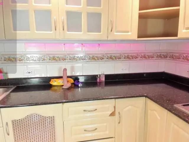 HatsaJones on BongaCams