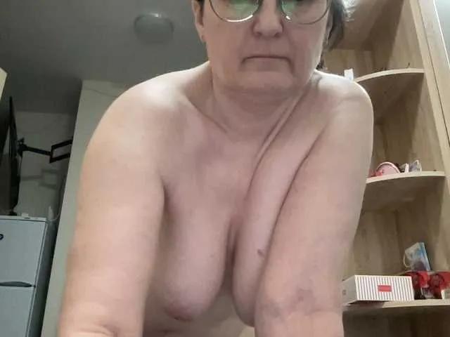 HotMilfPussy on BongaCams
