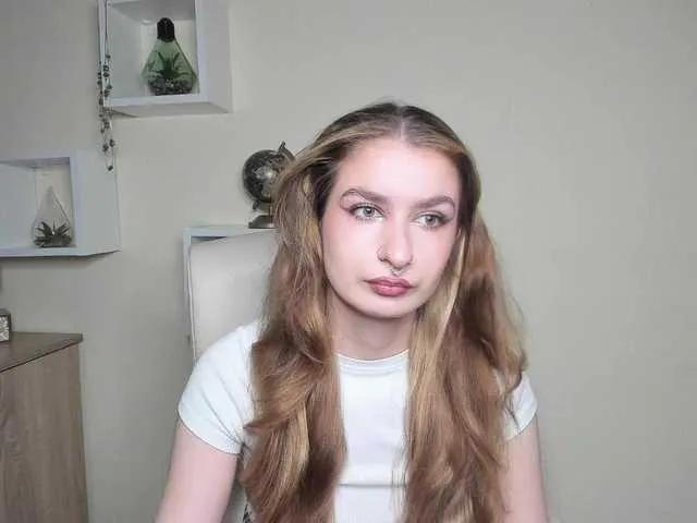 HotNina19 on BongaCams