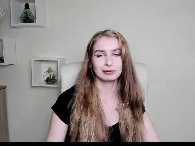 HotNina19 on BongaCams