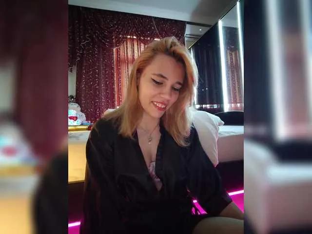 Kitteen on BongaCams