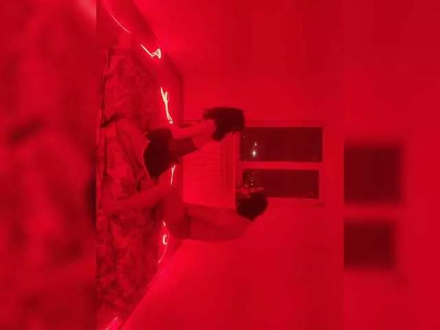 Offline KosmosAndPingvin on BongaCams