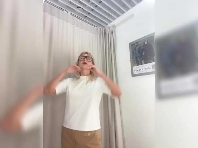 Kriszayka on BongaCams