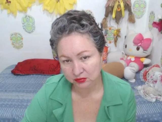 Offline LADYQUEEN520 on BongaCams
