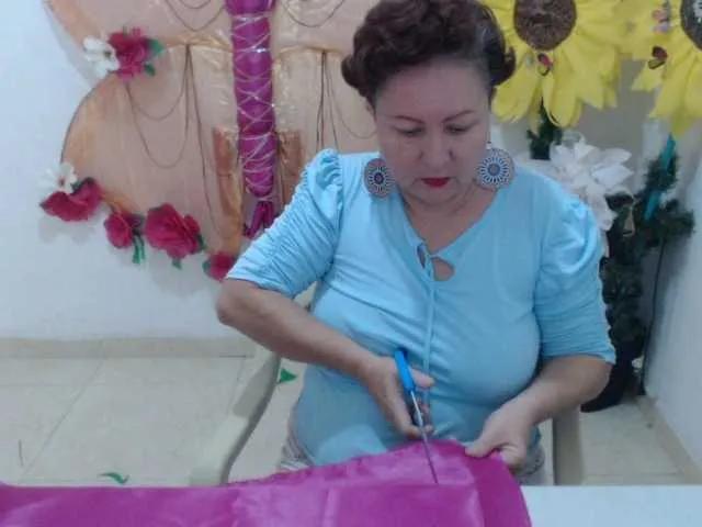 Offline LADYQUEEN520 on BongaCams