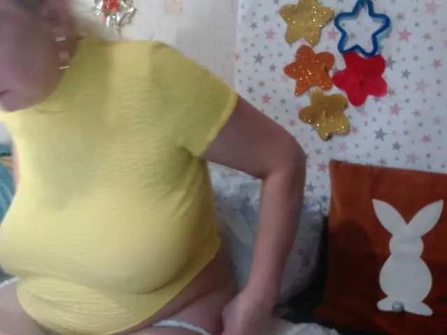 lanastar1 on BongaCams