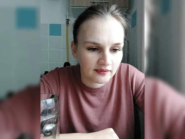 Offline LisaLovHoney on BongaCams