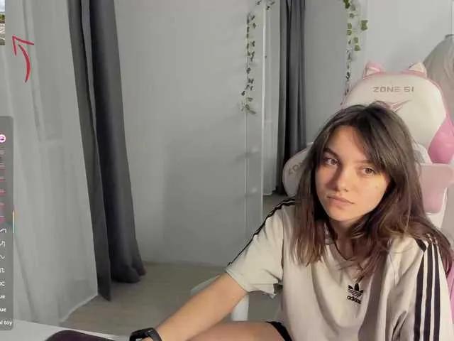Freechat lissazmark2 on BongaCams