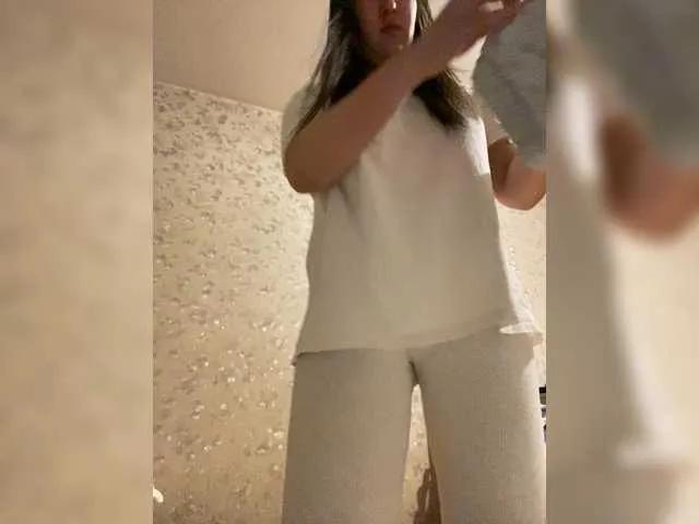 Offline loveesafi on BongaCams