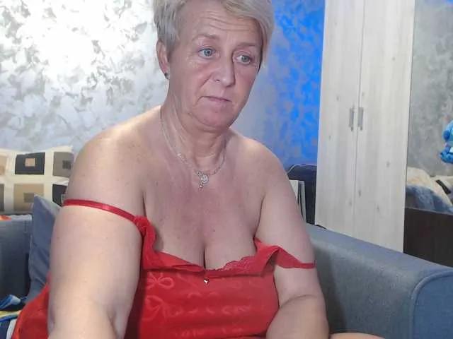 LovePinkLilli on BongaCams