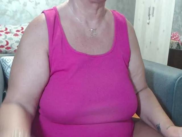 LovePinkLilli on BongaCams