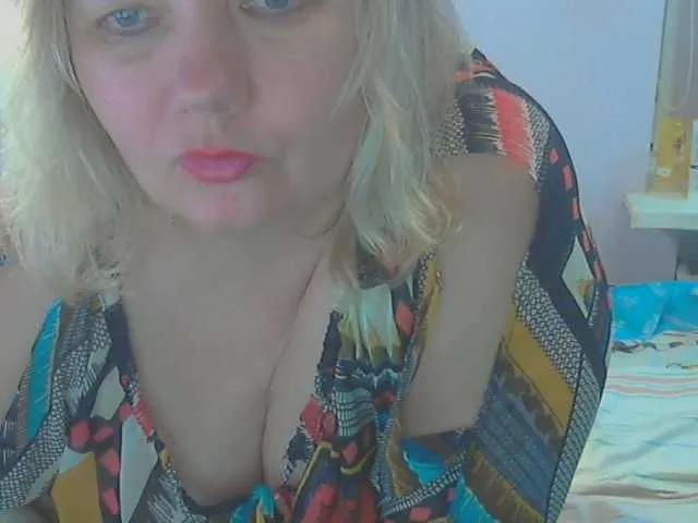 Freechat LucyAlexis on BongaCams