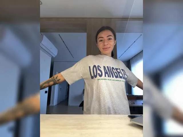 Lunadesire on BongaCams