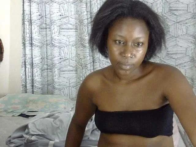 Marionlolo on BongaCams