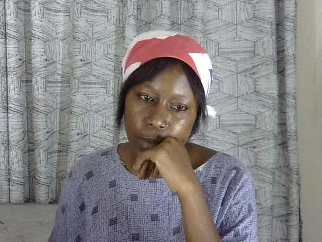 Marionlolo on BongaCams