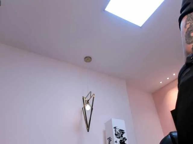 MeganCross on BongaCams