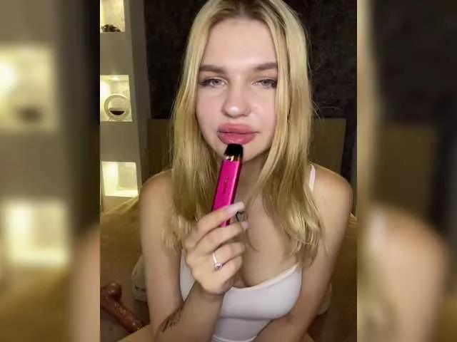 Melaniamyr on BongaCams